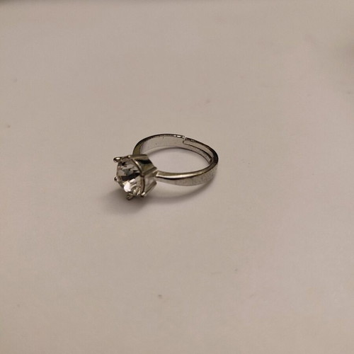 Solitaire ring with Swarovski element like new