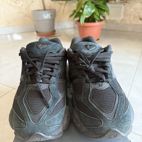 New Balance 9060 sneakers, size 44.5, black