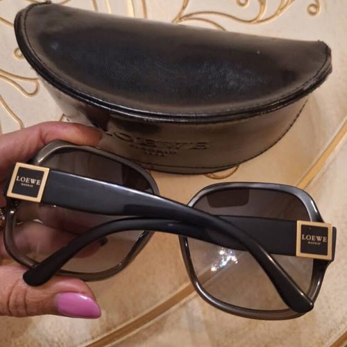 Loewe sunglasses like new with case