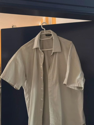 Shein shirt pistachio color size M new