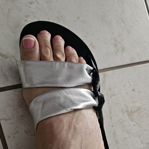 Four/inch slippers size 41 new, black and silver