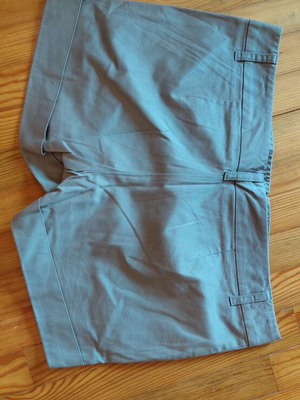 Sisley brown fabric shorts, size S