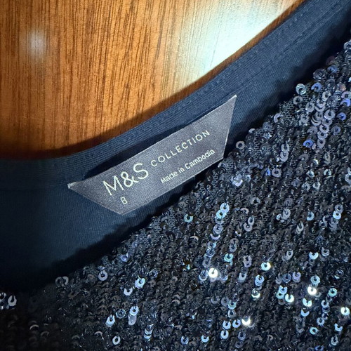 Marks & Spencer No8 Top size S dark blue with sequins like new