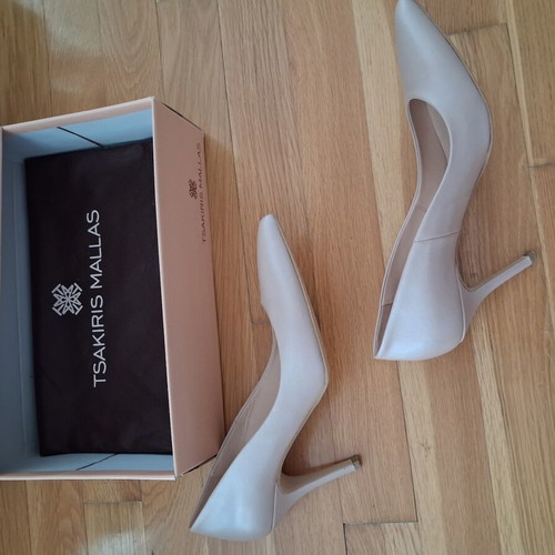Tsakiris Mallas nude pearly pumps size 40 like new, 9cm heel