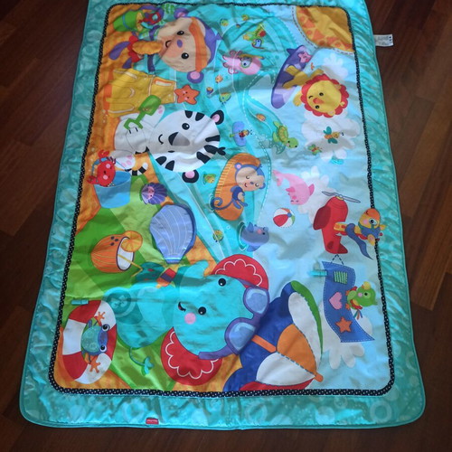 Fisher-Price Baby Activity Blanket like new, 145x100 cm