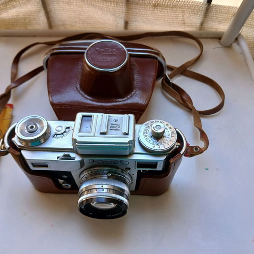 Kiev 4 Soviet Collectible Camera 1977 with Jupiter-8M Lens and Manual like new