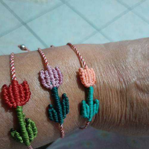 Macrame Tulip Bracelet made to order