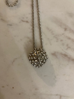 Long necklace with silver chain, strass and extension Accessorize like new