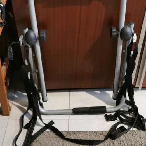 Bike rack for 3 bikes used, very good condition
