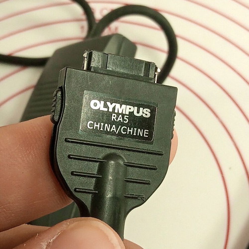 Olympus digital voice recorder like new with cable and battery or charger operation