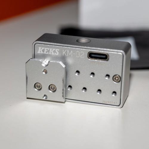 Keks KM02 OLED Light-Meter for Hot/Cold Shoe Like New, Silver