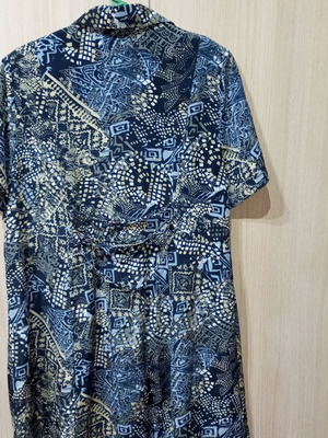 Dress long multicolor with buttons and collar, like new