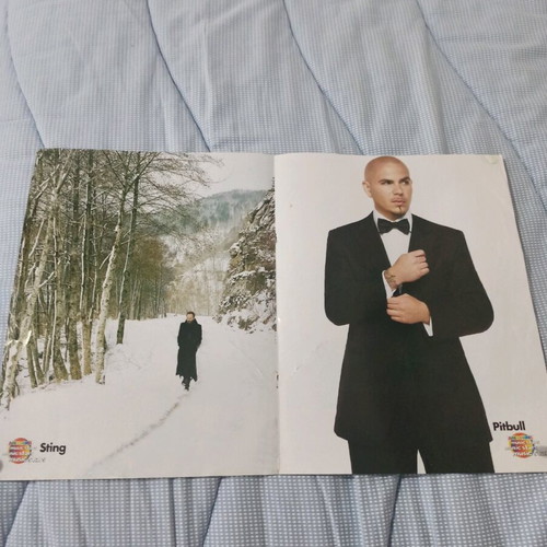 Afisorama poster Shakira/Sting+Pitbull in moderate condition