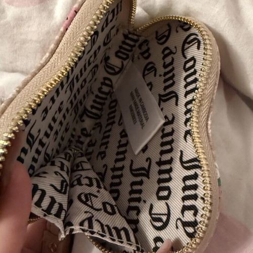 Juicy Couture Berry Sweet heart-shaped coin purse
