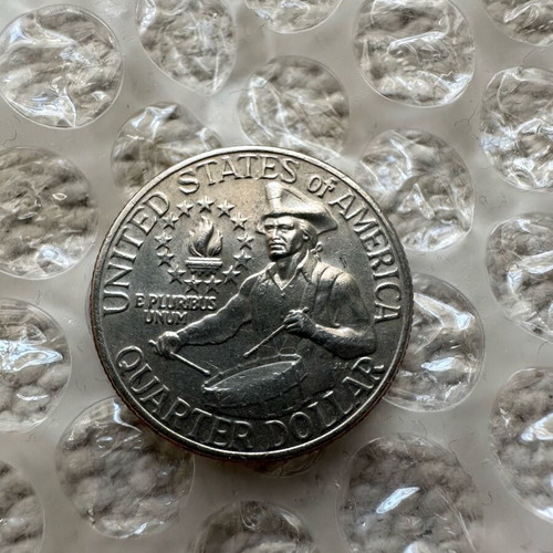 America Bicentenial 1776-1976 quarter dollar coin new