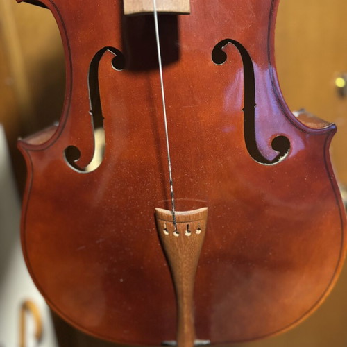 Student Cello 4/4 made in Czechoslovakia like new for repair project