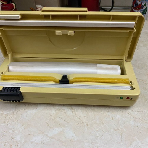 Bifinett food sealing device like new with bags