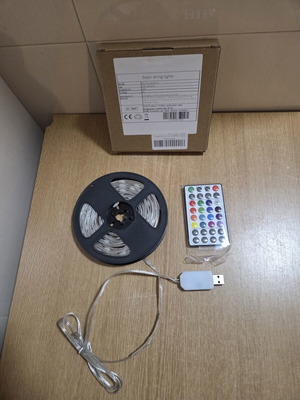 RGB LED ταινία 10 μέτρων με τροφοδοσία USB και τηλεχειριστήριο νέα