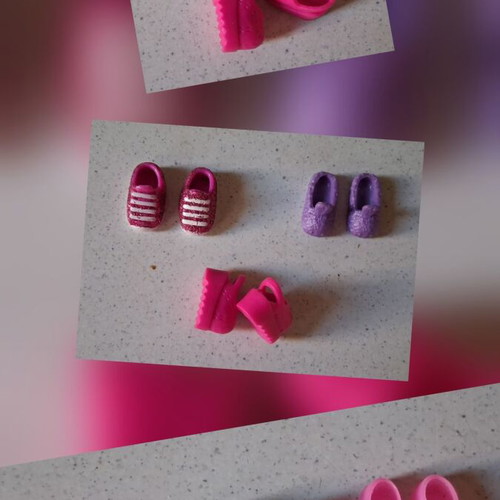 Doll shoes used, set of 34 pieces