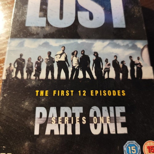 Lost DVD new, the first 12 episodes with English subtitles