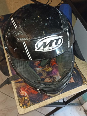 MT motorcycle helmet without visor