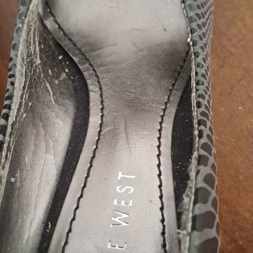 Pumps used size 36 black in excellent condition