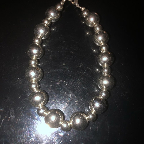 Silver anklet like new with double clasp