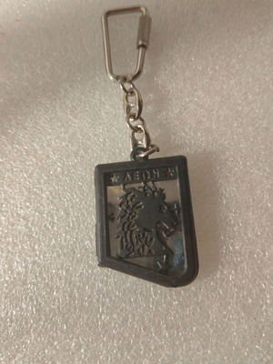 Vintage keychain used, good condition