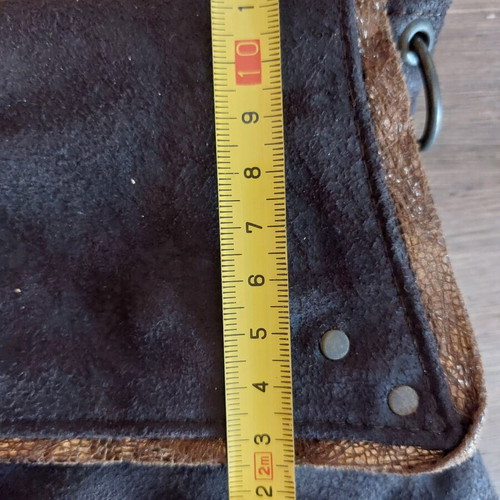 Leather women's clutch bag like new, brown with metal details and chain