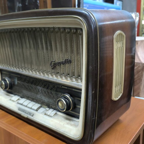 Vintage Telefunken radio used, fully functional