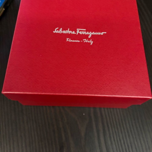 Κουτί αποθήκευσης Salvatore Ferragamo σαν καινούργιο