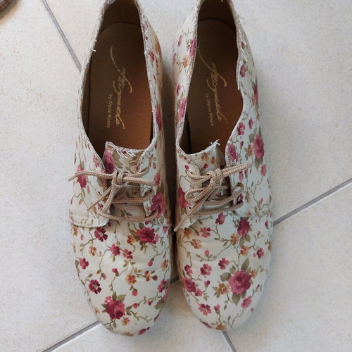 Fairymade handmade floral shoes like new