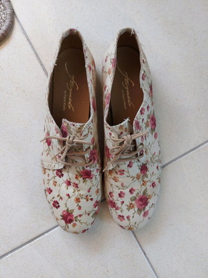 Fairymade handmade floral shoes like new