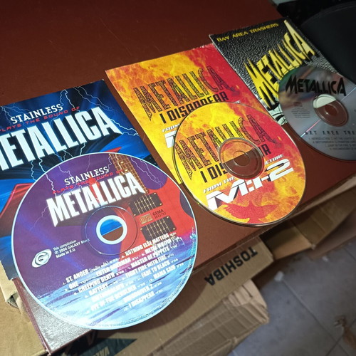 Metallica CD set like new, 3 pieces, non-album tracks