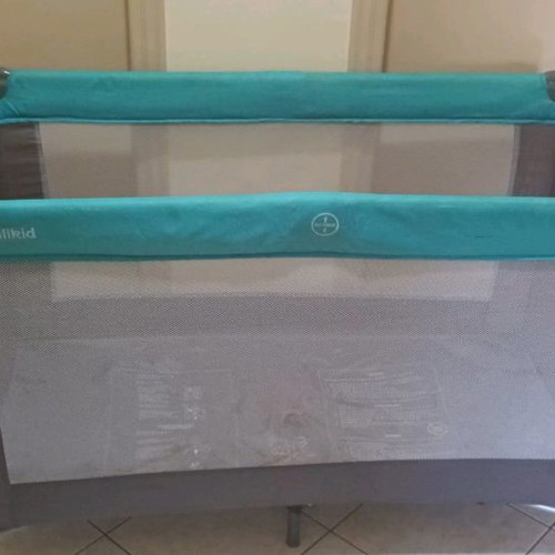 Fillikid playpen used with Greco strom mattress