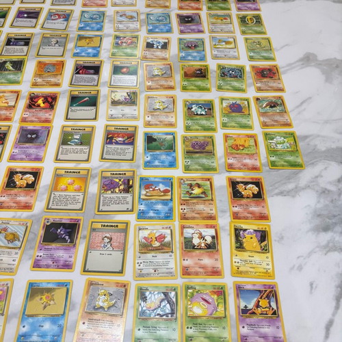 Mega Vintage Pokemon Pack new, 900 cards with albums and deck box
