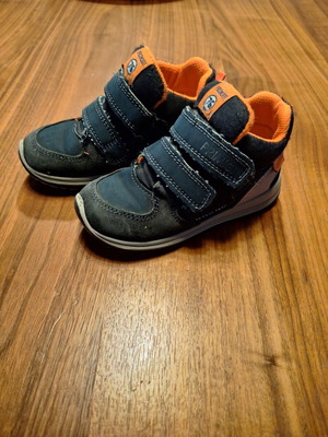 Primigi boys' casual shoes used, size 27, blue