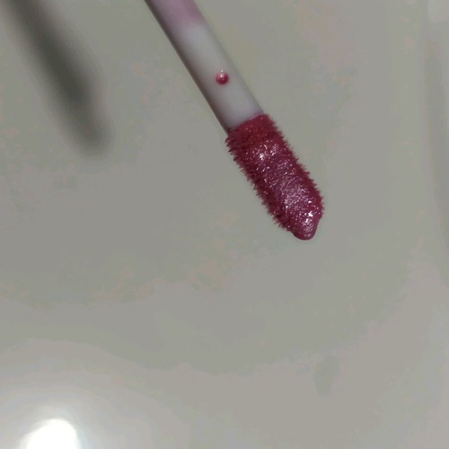 Wet and Wild lip gloss new, pink summer shade with glitter