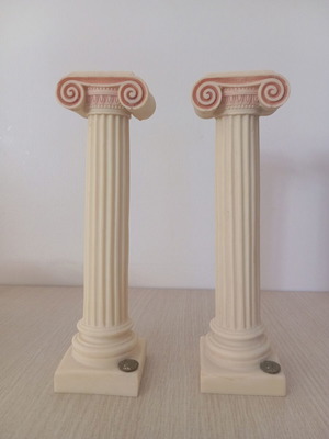 Alabaster handmade Greek-style columns, set of two, like new
