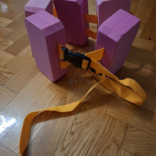 Children's swimming belt with foam blocks like new