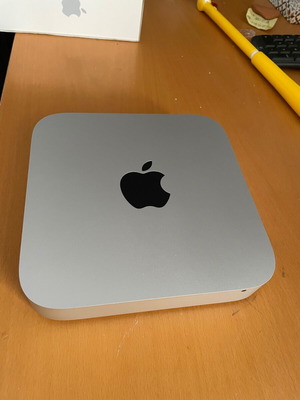 Mac Mini (Late 2012) Intel i5 2.5GHz, 8GB RAM, 500GB SSD + 500GB Fusion Drive