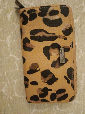Doca leopard print wallet like new