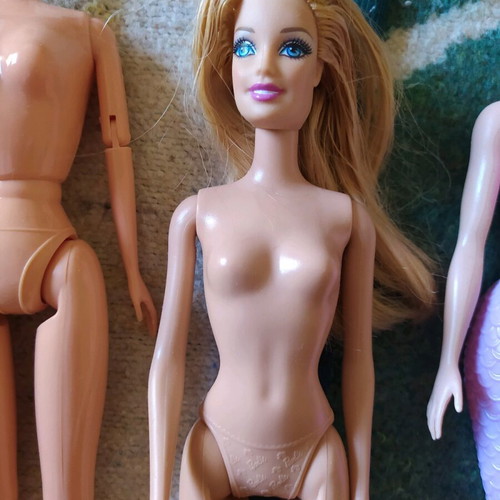 Barbie bodies and doll like new, 4 bodies, 3 mermaids, 1 Fashionista