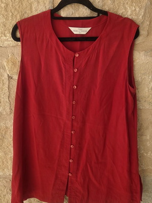 M&S Pure Silk Sleeveless Blouse Like New, Red, Size M