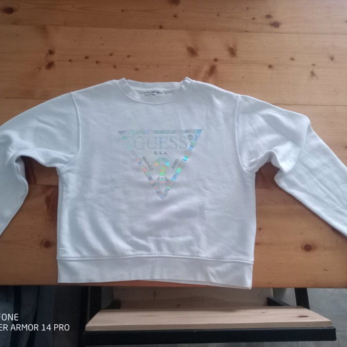 Guess women's sweatshirt size S like new, white