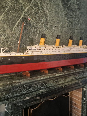 Lego Creator Titanic MOC 9090 pcs like new 10294
