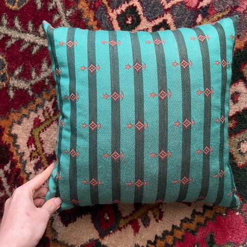 Vintage sofa pillow like new