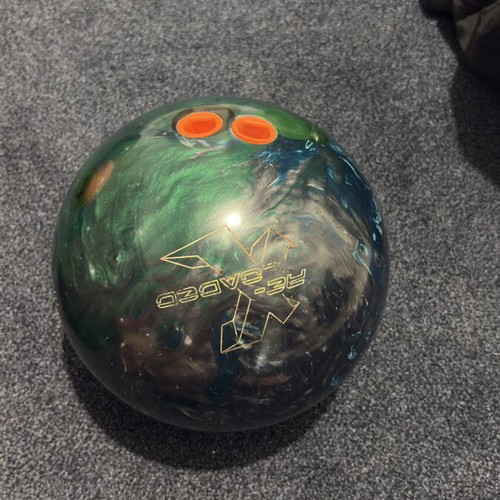 Bowling balls like new, set of 11