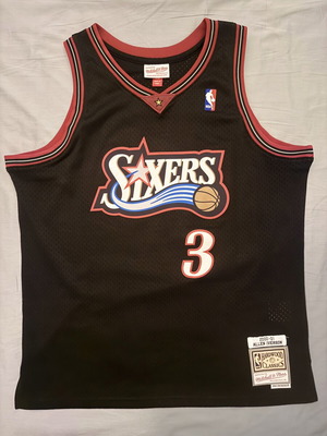 Mitchell & Ness Allen Iverson Philadelphia 76ers Jersey XL like new