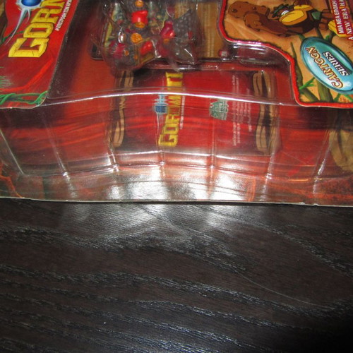 Gormiti Cartoon Series 2 figures and 2 cards new sealed